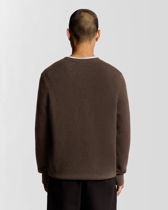 Lyle & Scott Knitted Script Crew Neck Jumper - Brown - Image 4