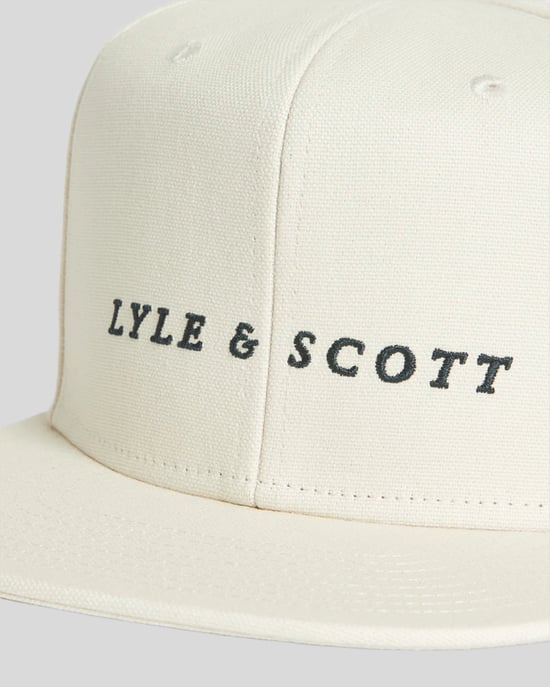 Lyle & Scott Script Logo Baseballpet - Beige - Image 3