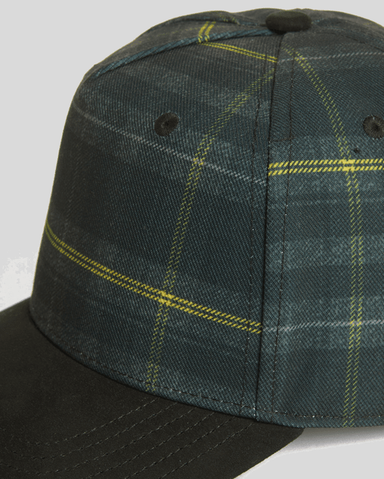 Lyle & Scott Kontrastrutig Basebollkeps - Svart - Image 3