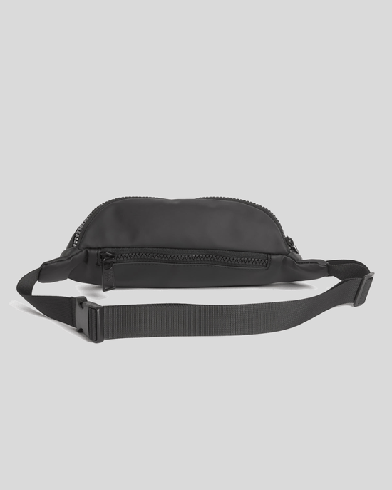 Lyle & Scott Water Resistant Crossbody Bag - Black - Image 2