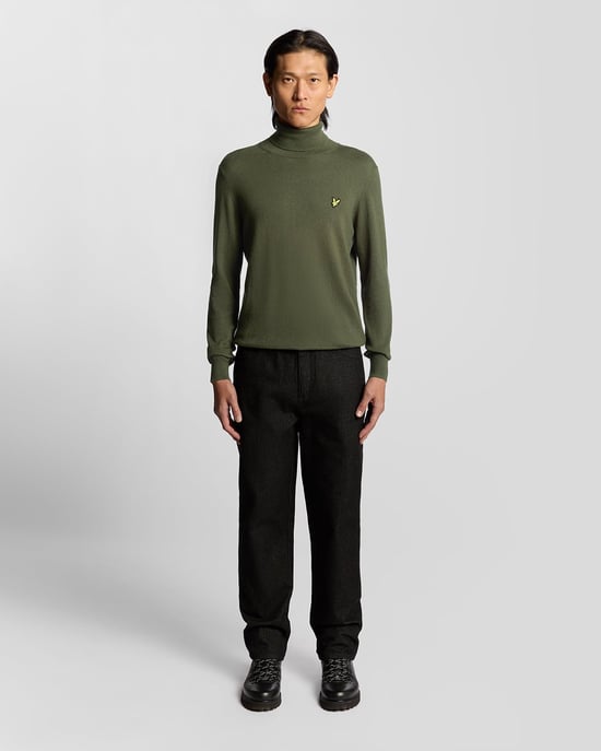 Lyle & Scott Cotton Merino Turtleneck Jumper - Green - Image 2