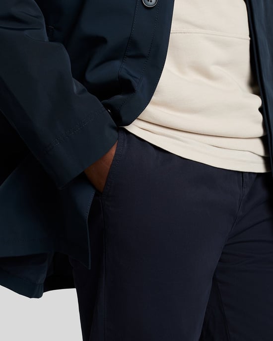 Lyle & Scott Trekbroek met Touwsluiting - Marineblauw - Image 4