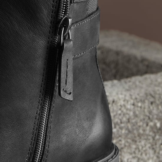 Orinoco2 Bay Black Leather Boots - Image 5