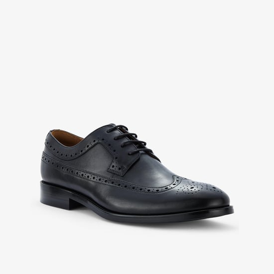 Banstead Tip Black Leather Shoes - Image 4