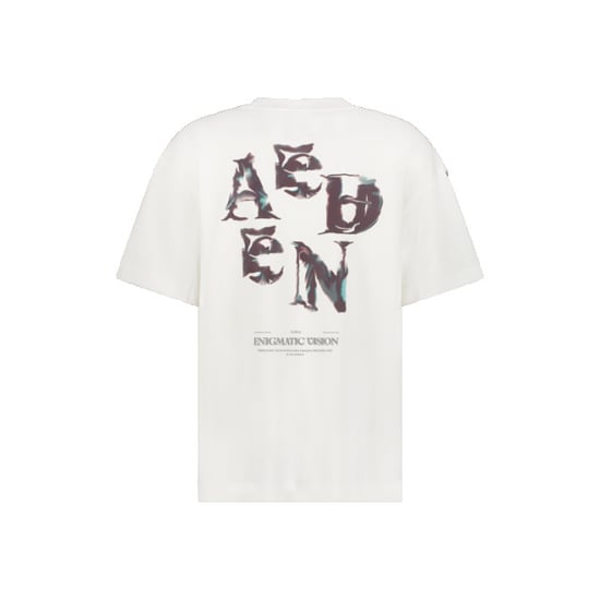 Aeden Victor tee off - Image 1