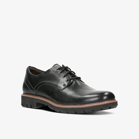 Batcombe Hall Black Leather Shoes - Image 3