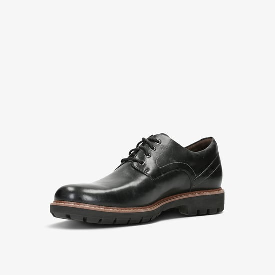 Batcombe Hall Black Leather Shoes - Image 4