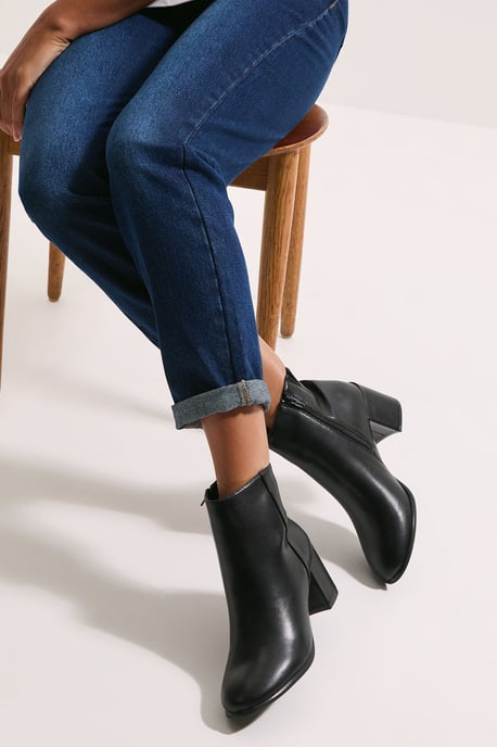Wide Fit Morgan Round Toe Medium Block Heel Ankle Boots - Image 2