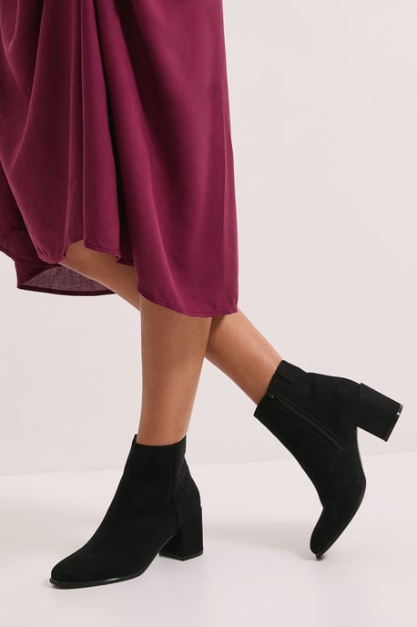 Wide Fit Morgan Round Toe Medium Block Heel Ankle Boots - Image 2