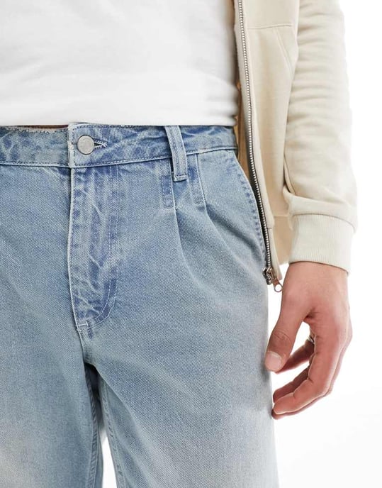 ASOS DESIGN – Mellanblå jeans med avsmalnande passform och uppvikta veck - Image 4