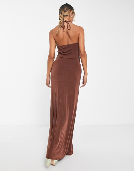 Topshop – Chokladfärgad, åtsittande maxiklänning med utskurna detaljer och halterneck - Image 3