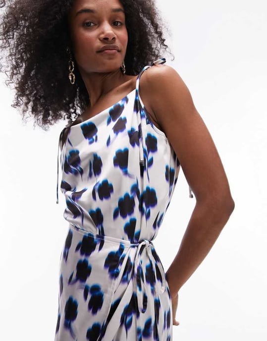Topshop – Blå blommig midiklänning med fyrkantig halsringning och omlottknytning - Image 3