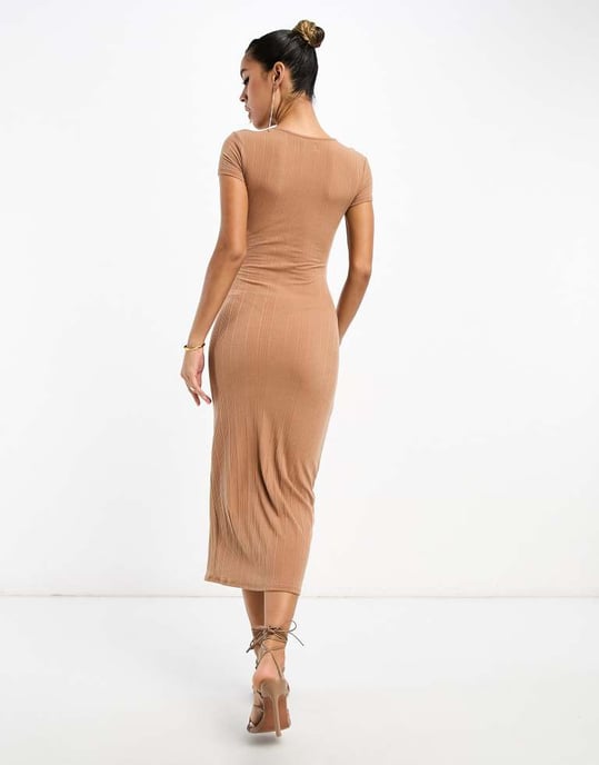 ASOS DESIGN – Taupefärgad midiklänning med kort ärm och utskuren livdel - Image 3