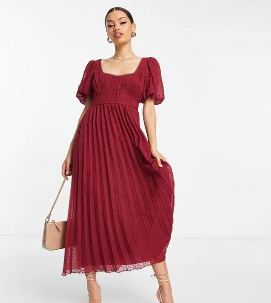 ASOS DESIGN Petite – Vinröd midiklänning med puffärm och plisserad dobbyklänning med vågig kant - Image 1
