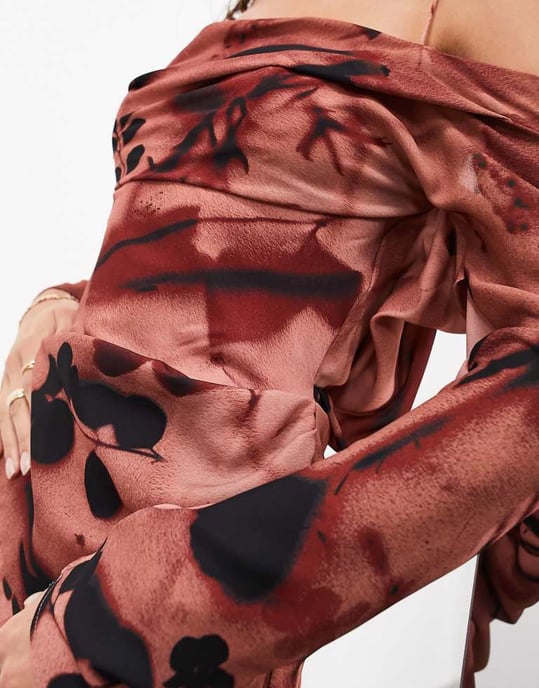 ASOS EDITION – Rosa blommig draperad bardot-klänning med långa ärmar - Image 2