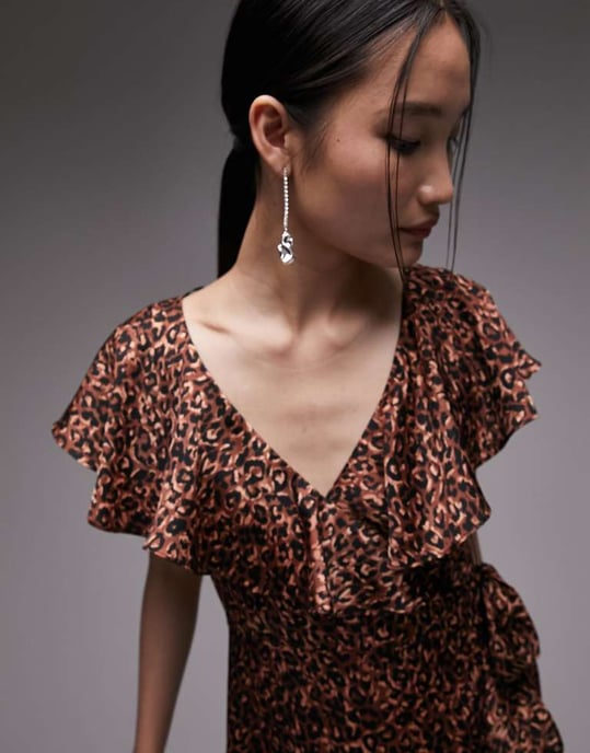 Topshop – Brun midiklänning med volangmönster och omlottmönster - Image 3