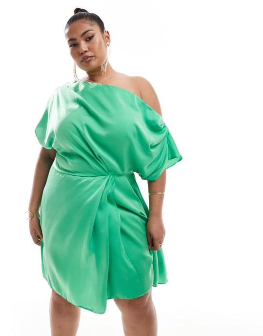 ASOS DESIGN Curve – Exklusiv grön miniklänning i satin med bara axlar - Image 2