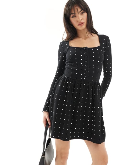 ASOS DESIGN – Prickigt tryckt miniklänning med fyrkantig halsringning och långärmad skaterkant – FLERA - Image 4