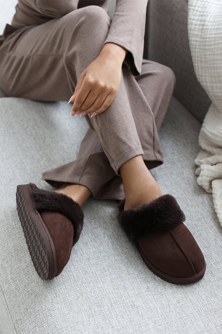 Wheres That From Womens 'Comfort' Slip on Slippers With Fur Trim Suede - Image 6