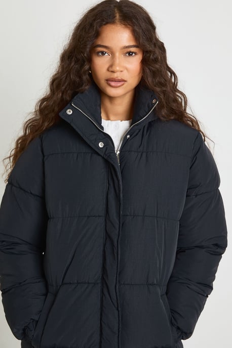 Hooded Maxi Puffer with Bag - Image 4