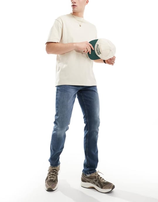 ONLY & SONS – Mörkblå snickarjeans med rak passform och tvätt - Image 1