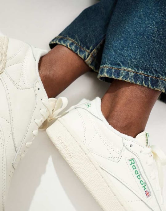 Reebok Club C 85 – Vita vintage-sneakers - Image 4