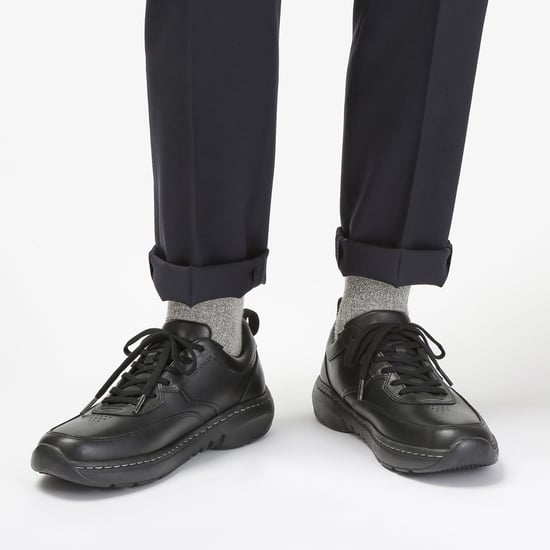 ClarksPro Veters Zwarte Leren Sneakers - Image 2