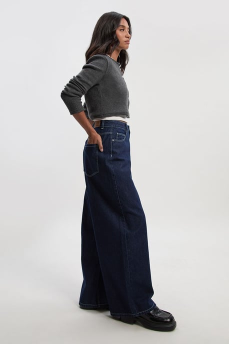 Petite Mid Waist Loose Fit Wide Leg Jean - Image 3