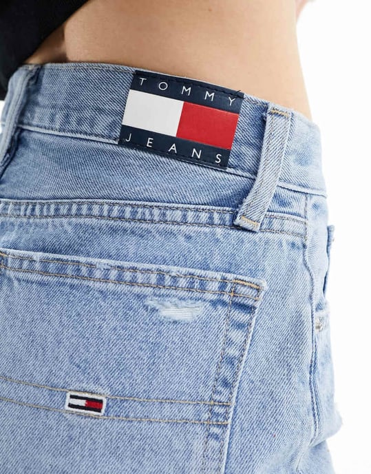 Tommy Jeans denim shorts in light wash - Image 4