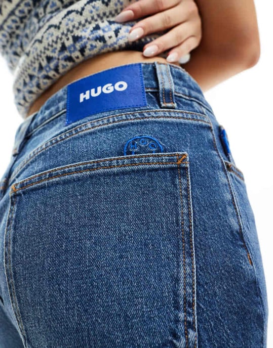 HUGO BLUE – Mellanblå mom jeans - Image 3