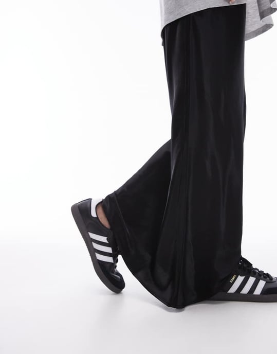 Topshop – Svart maxikjol i satin - Image 2