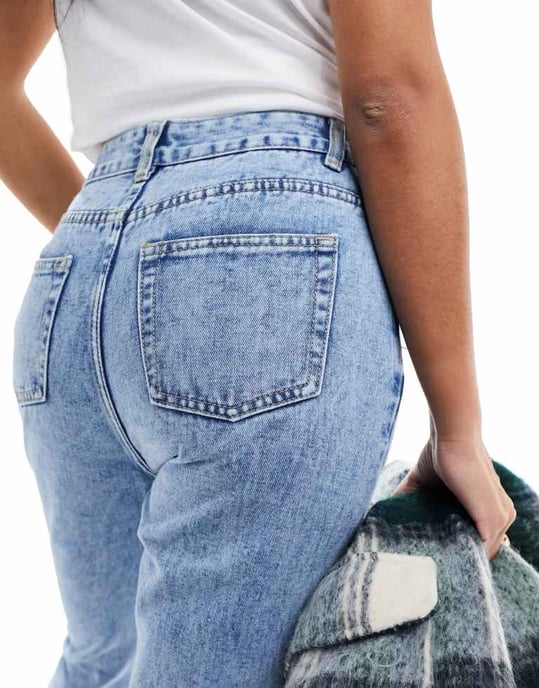 In The Style – Blå jeans med raka ben och blekt tvätt - Image 3