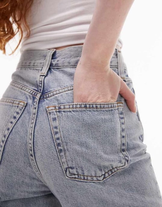Topshop – Kort – Blekta, raka jeans med hög midja - Image 2
