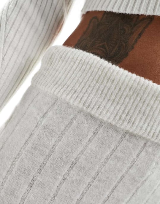 Miss Selfridge – Krämfärgad, grov, ribbad kjol med stickad kant - Image 2