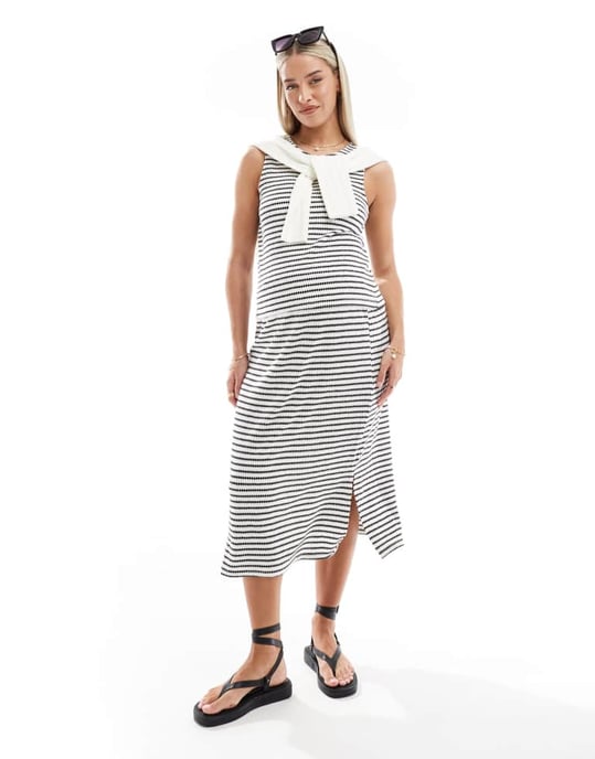 Mamalicious Maternity – Finstickat linne i enfärgat mönster, del av set - Image 2