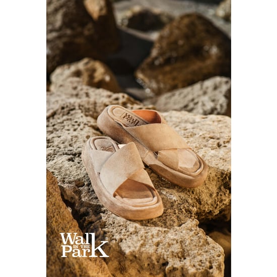 Walk in the Park D100 suède slipper - Image 3