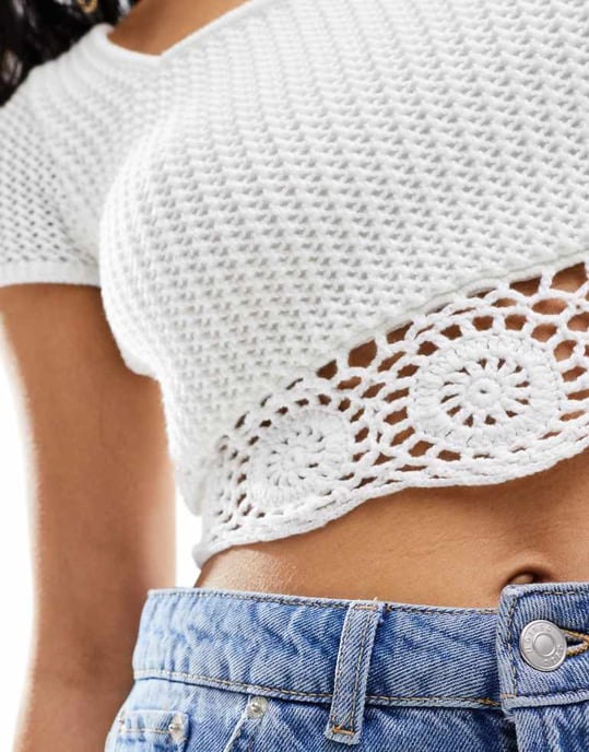 Hollister – Vit virkad topp med kort ärm - Image 2