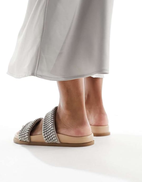 Schuh – Tessie-utsmyckade tofflor i neutralt material - Image 3