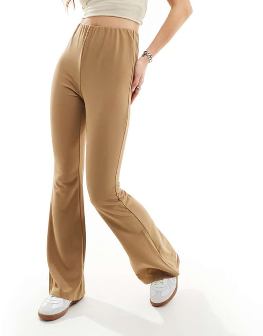 Vero Moda – Beige utsvängda jerseybyxor - Image 4