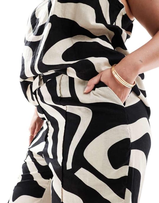 Vero Moda Curve – Linnebyxor med vida ben och abstrakt, enfärgat mönster, del av set - Image 3