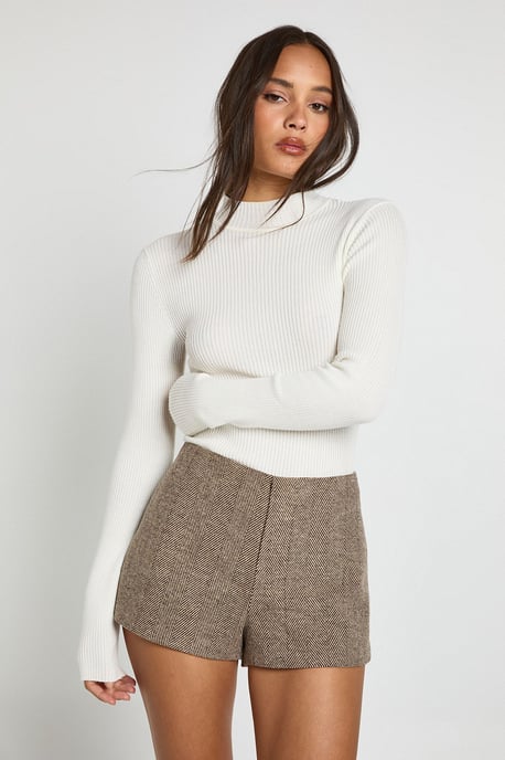 Premium Herringbone Tailored Shorts - Image 3