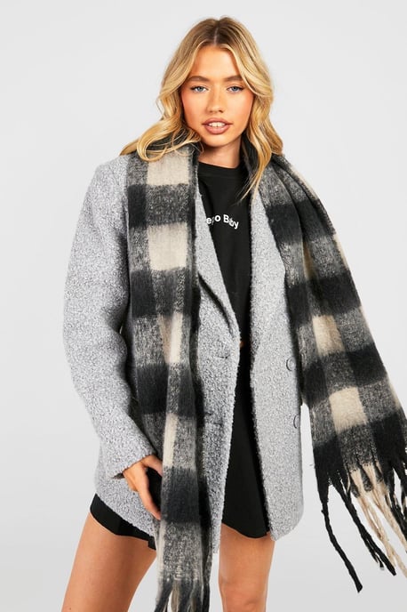 Chunky Check Tassel Scarf - Image 1