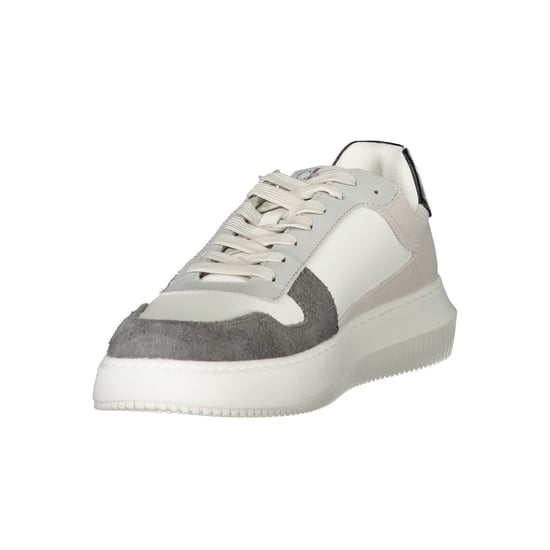 Low Top Sneaker Casual Design - Image 3