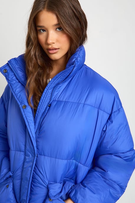 Oversized Hooded Puffer Jacket - Image 4