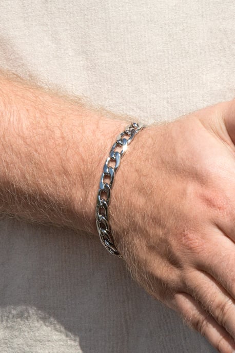 Men's Flat Curb Steel 8 Inch Chain Bracelet - Image 3