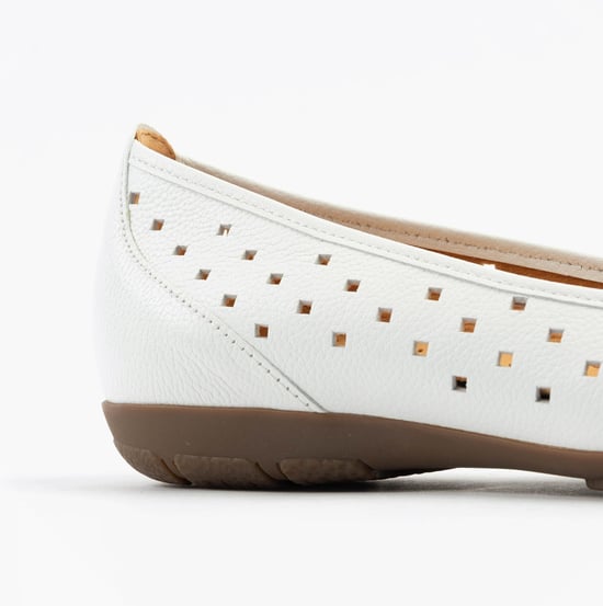 Gabor Ruffle Womens Shoes White - Image 6