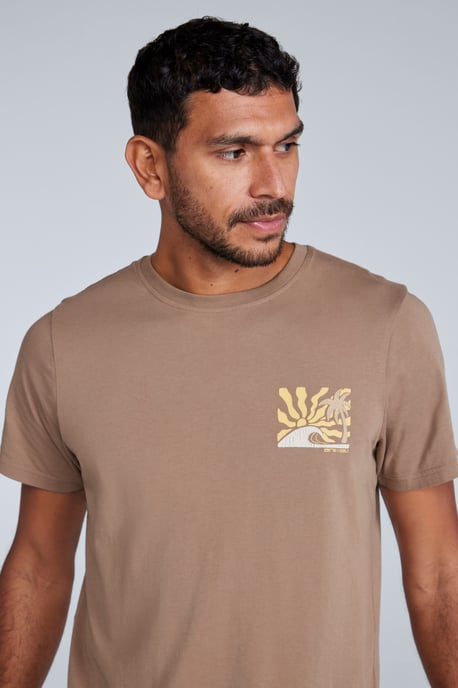 'Jacob' Men's Cotton T-Shirt Comfy Beach Summer Casual Tee Tan - Image 4
