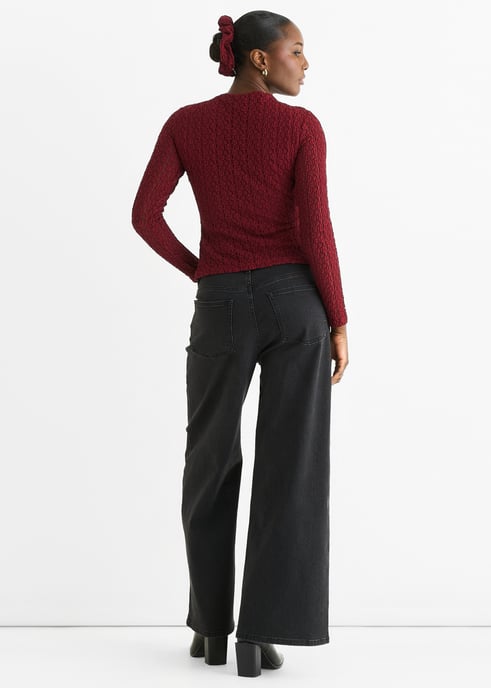 Burgundy höghalsad jerseyblus med spets och långa ärmar - Image 4
