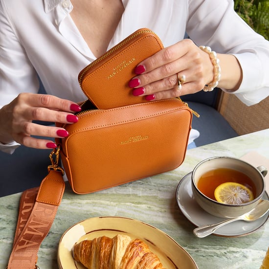 Chantilly – Brown camera bag - Image 4