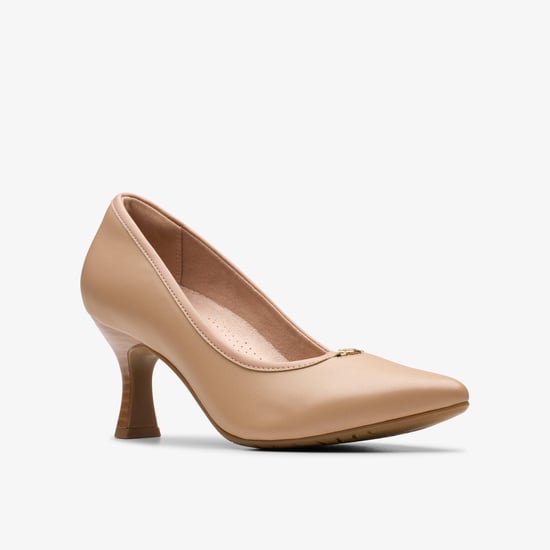 Kataleyna West Beige Leather Shoes - Image 4